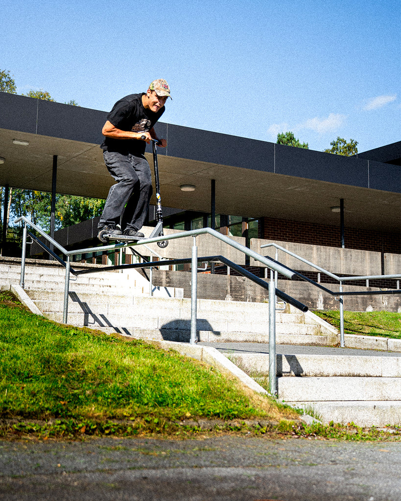 Method Deck - Gunmetal 6.2 x 22.2"